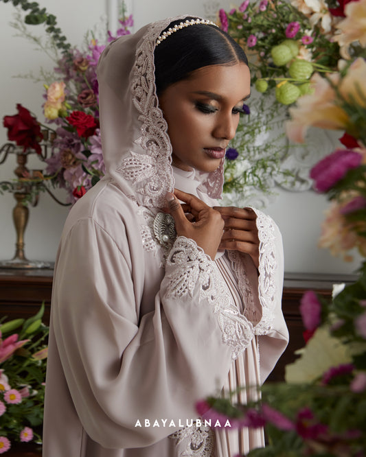 Hyacinth Abaya in Lilac Purple