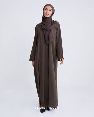 Nadya Abaya in Dusty Brown