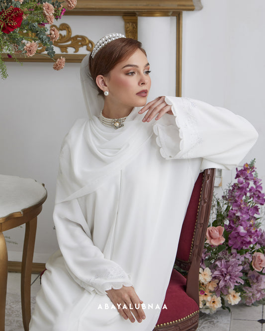 Violet Abaya in Off White