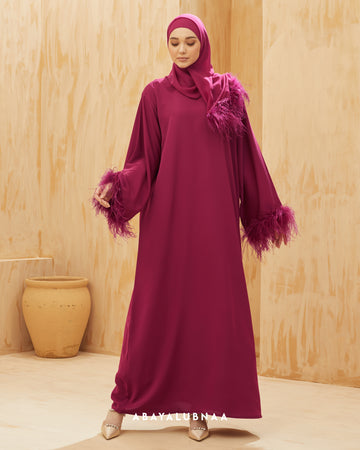 Amaal Abaya in Fucshia Pink